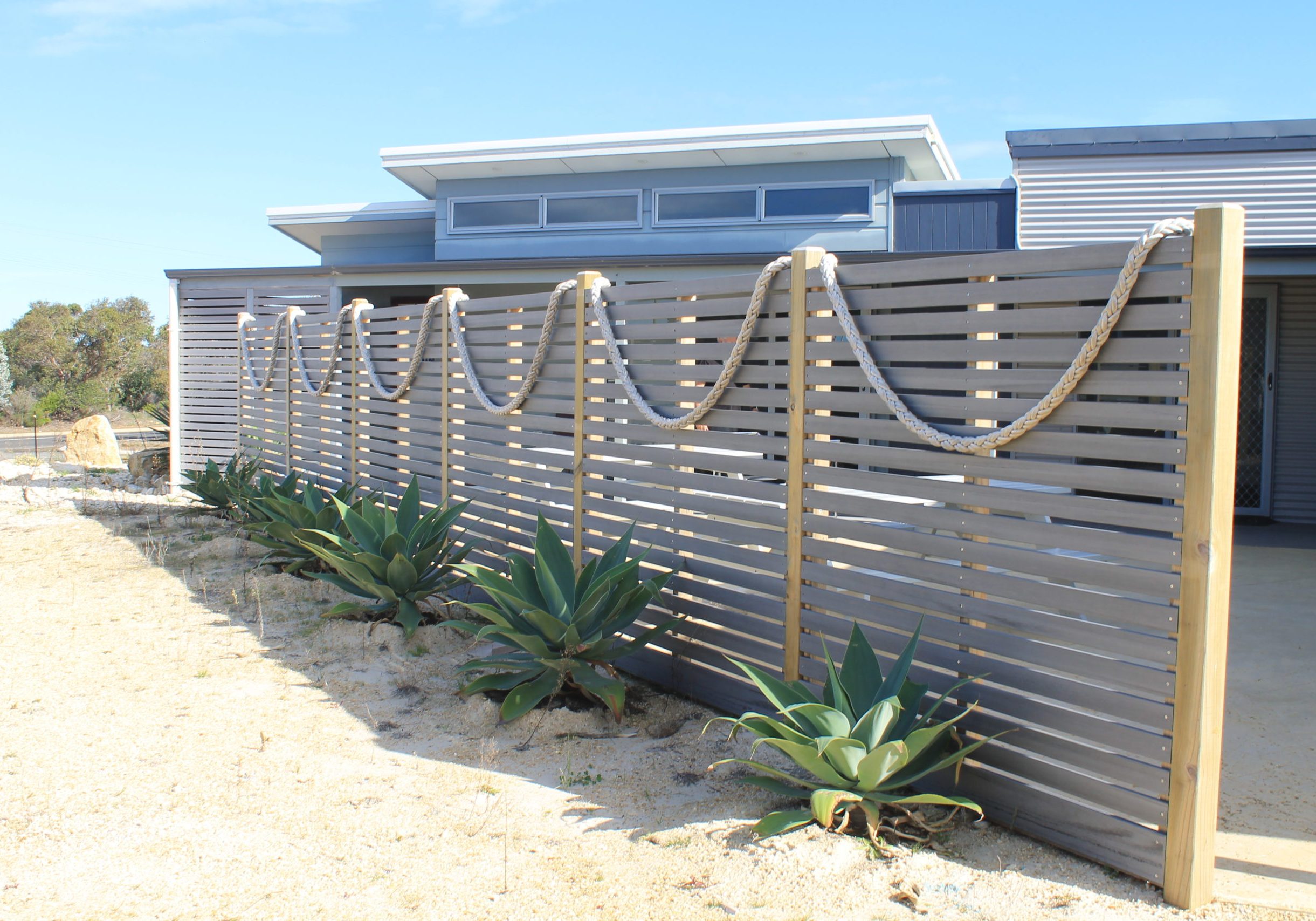 Outside area Bremer Bay Budget Accommodation